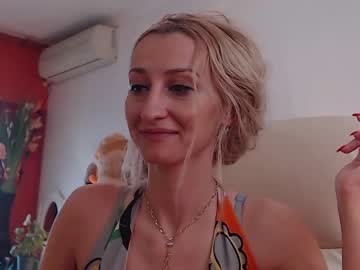 classymelyna chaturbate