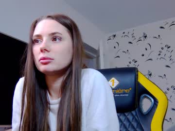 mona093 chaturbate