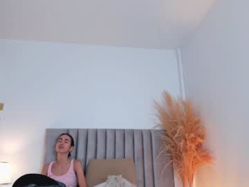 ninacavallli chaturbate