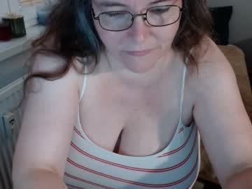 sweetboobs85h chaturbate