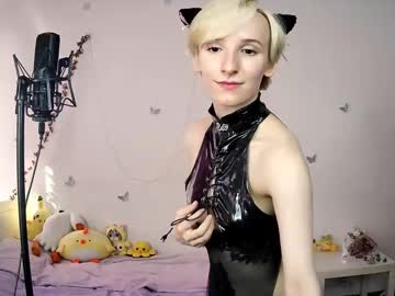 yellow_songbird chaturbate