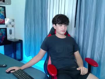 andyboy_19 chaturbate