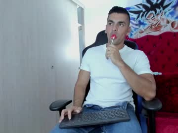 axel_winters chaturbate